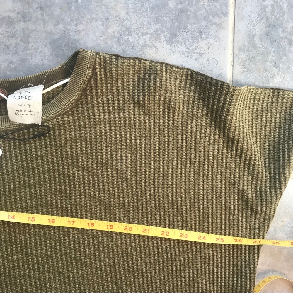 NEW Free People Waffle Olive Sweater Long XS - Picture 4 of 7